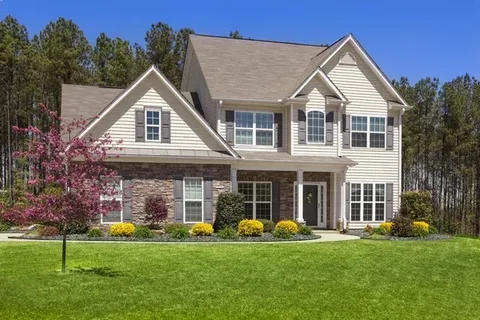 Instant online house valuation reducing costly pricing mistakes before selling